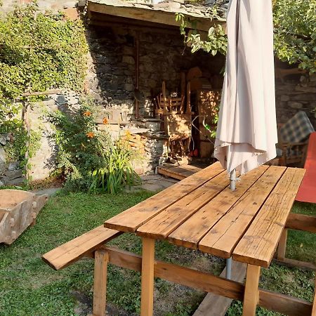 サント・フォア・タロンテーズ Chez Michel Bed & Breakfast エクステリア 写真