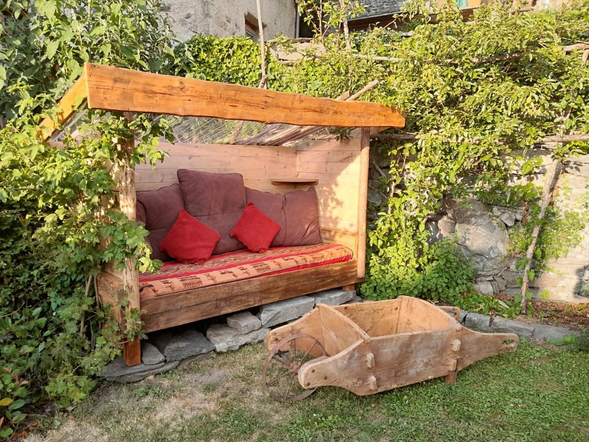 サント・フォア・タロンテーズ Chez Michel Bed & Breakfast エクステリア 写真